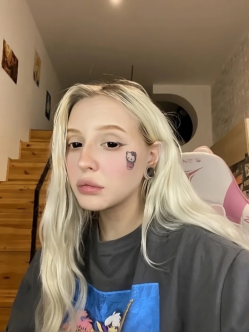 💕💕
добавила свои лайф фото, надеюсь понравится!