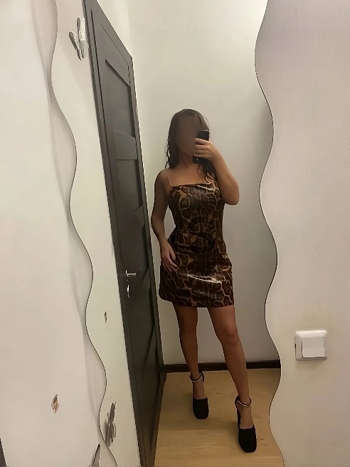 Загорелая обладательница Потрясающего Бюста и незабываемых бедер 🤤 Загорелая обладательница Потрясающего Бюста и незабываемых бедер 🤤