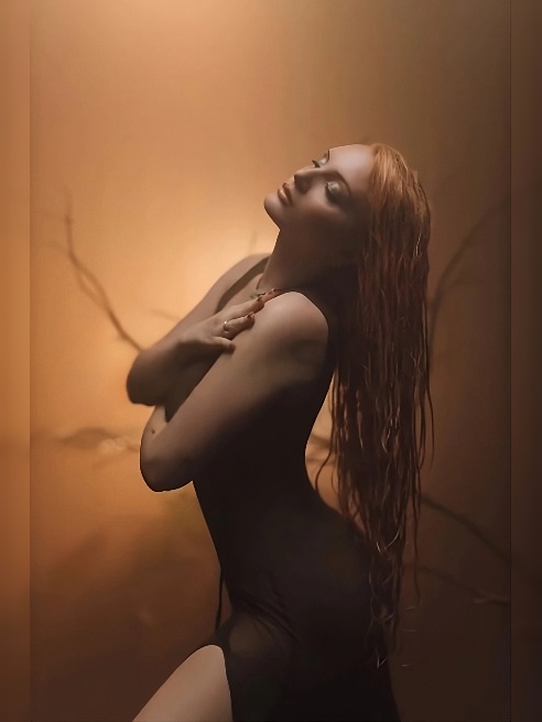Привет, я Глория! 💋 Нежная, страстная и загадочная, я готова подарить тебе ночи, которые ты будешь вспоминать с трепетом...