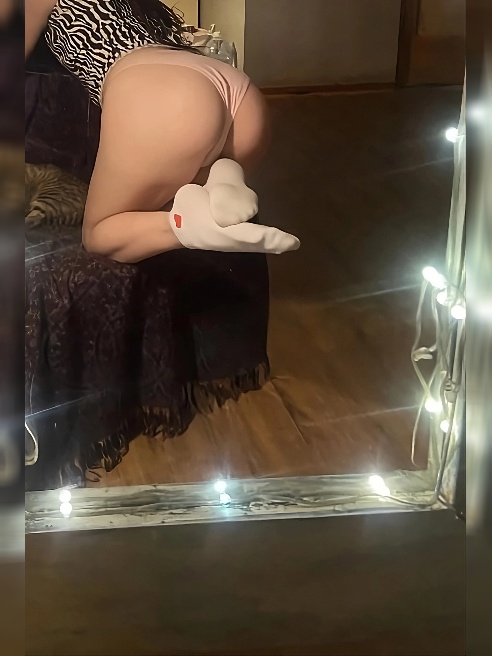 Успей попасть ко мне в гости 😈
Люблю секс во всех проявлениях 👄 
И делаю шикарнейший минет