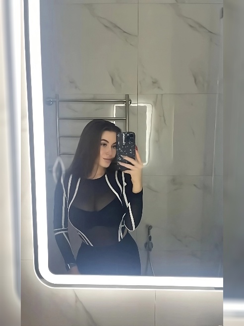 Всем приветики 💖меня зовут Vikki я великолепная любовница 💖