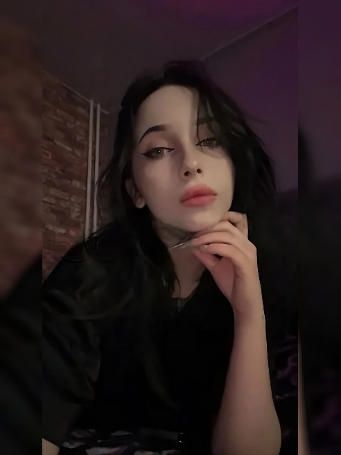 Приятно познакомиться, я Аля. Как насчет приятно провести время 🩷?