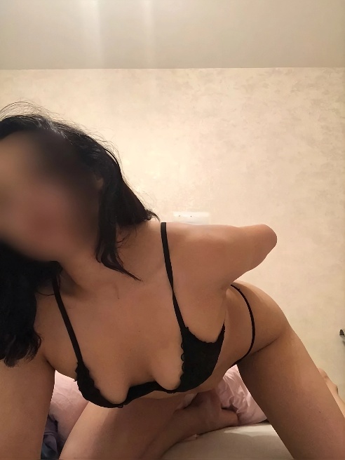 Молодая, нежная, скромная девочка 🔥 Мои прикосновения сведут тебя с ума, а мои чувственные губы запомнятся на долгое время💋 живу одна, фо...