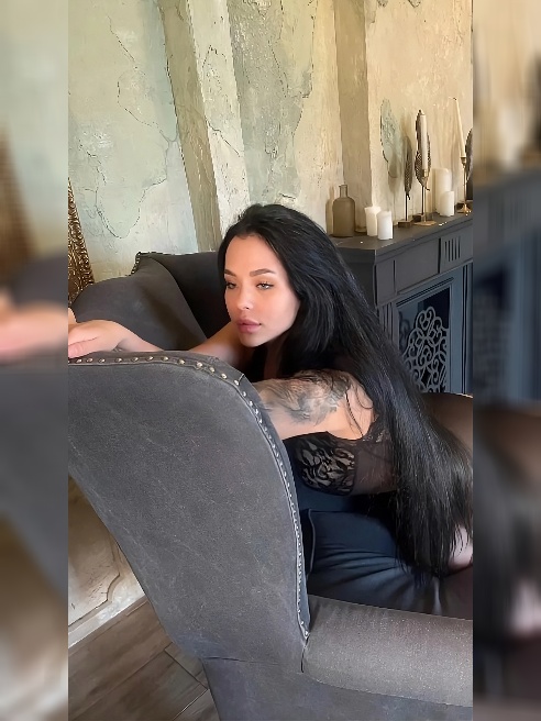 ❄️Нежная студенточка❄️ 👅Опыта мало, но много желания👅 💦Отдамся тебе по полной💦 💋Отсосу с любовью💋
			
				var txtTop = document.getElemen...
