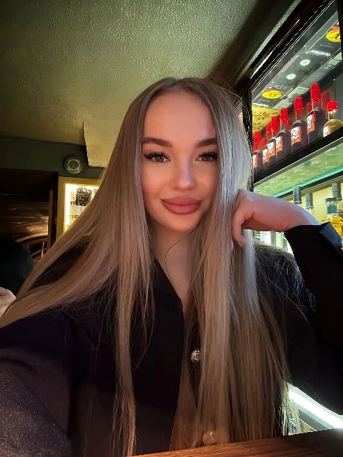 очень красивая натуральная внешность baby face!!!!
для истинных гурманов естественной красоты без тюнинга!!!😍😍😍
очень люблю секс...ле... очень красивая натуральная внешность baby face!!!!
для истинных гурманов естественной красоты без тюнинга!!!😍😍😍
очень люблю секс...ле...
