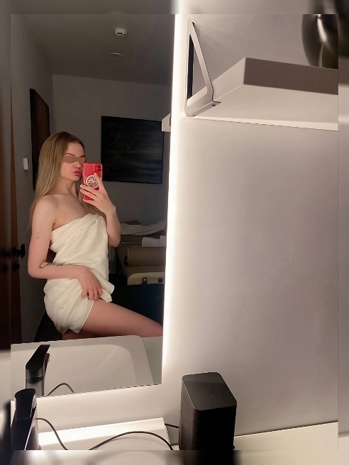 Добро пожаловать на мою страничку



Предпочтения:



-Очень люблю , позу 69 😏😈😇

Обожаю делать минет, а особенно глубокий😍 во время нежн...