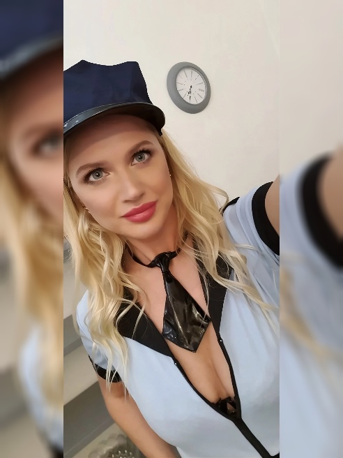 Всем привет.

Я известная порноактриса KittyLi

Дада,это Я.

Сейчас я нахожусь в Москве,встречусь с щедрым и хорошим мужчиной.


