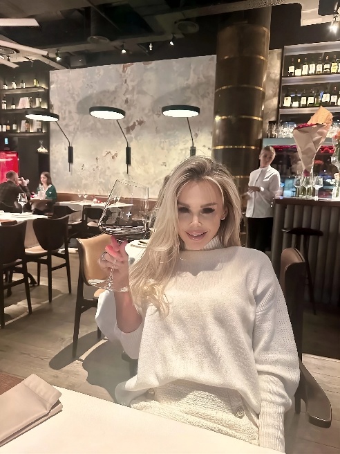 Привет , милый❤❤❤❤



Меня зовут Диана , я впервые на сайте и я 100% инди 🔝



Я роскошная , ухоженная , миниатюрная  блондинка с отличны...