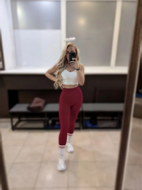 😘 Реальная инди. Без диспетчеров и посредников. Фотки 100% мои и частенько обновляются. Сильная и выносливая 💪 страстная и нежная 😘

Встр...