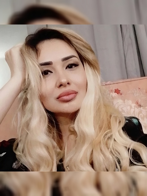 Со мной каждая встреча будет неповторимой благодаря моим талантам и интересным нарядам для ролевых игр. Я всегда разная, очень артистична... Со мной каждая встреча будет неповторимой благодаря моим талантам и интересным нарядам для ролевых игр. Я всегда разная, очень артистична...