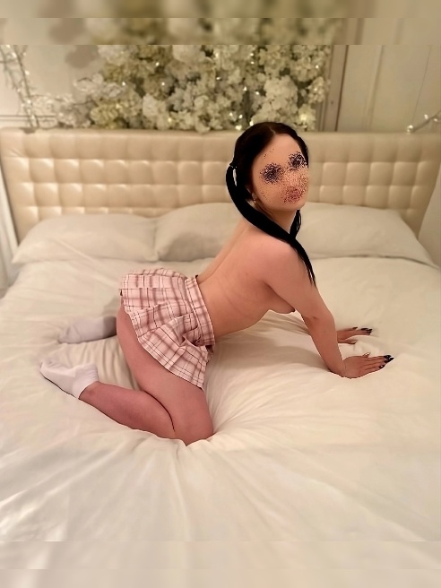 Приветик, мой хороший💋

Я - Леся, твоя горячая фантазия, завораживающая и невероятно красивая соблазнительница. Нежная и чувственная, я...