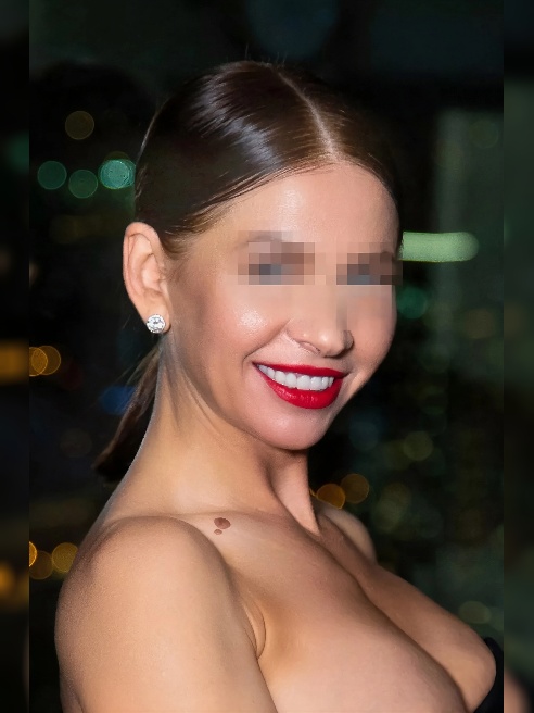 Дорогие мужчины!!!Меня зовут Виктория ❤ Я очень нежная и тактильная девушка. Обожаю чутких и нежных мужчин 💋💋💋