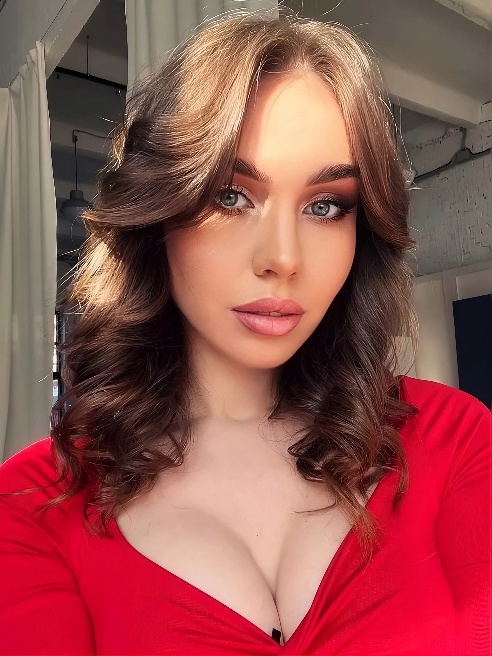Давай создадим момент, который останется навсегда в сердце, наполненный чувственностью и сексуальным влечением.