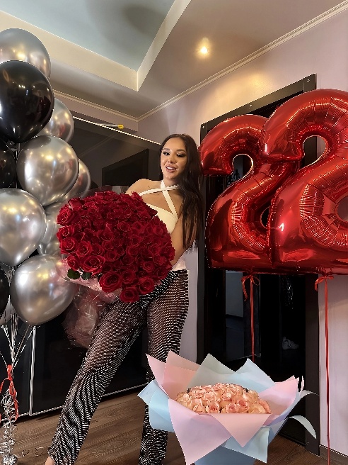 Меня зовут Элина, мне 23 года(возраст реальный).На связи 24/7,звони!Я люблю свою профессию, мне приятно проводить время с мужчинами, а ко...