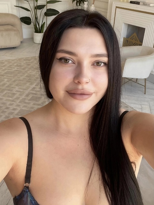 Яркая, чувственная, и пошлая девочка🥰ЛЮБЛЮ GFE😘



Буду рада новым гостям, друзьям и знакомствам!



Откровенна, сексуальна, общитель...