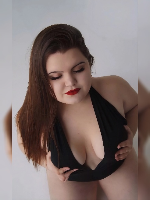 ❤️‍🔥Я - девушка абсолютно особенная!❤️‍🔥

Яркая и стильная, веселая и заводная, сексуальная и, конечно же, очень красивая!... Хочу провес...