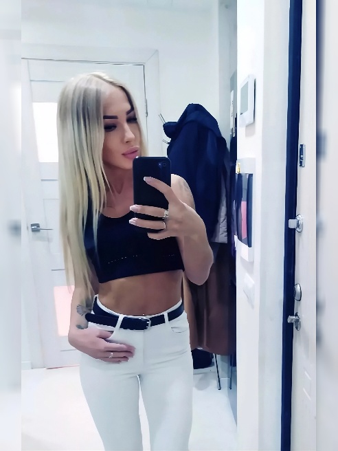 ♥♥♥На фото точно я красивая блондиночка😘😘😘! Мне не интересно, чтоб вы приходили и уходили. Поэтому я не ставлю чужие или отфотошопленные...