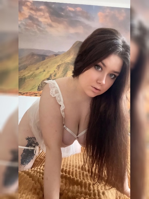 На сайте впервые🔥💥

Шикарная молодая красивая и очень сочная девочка. Малышка с натуральными формами 💦💦Только я подарю тебе встречу с гор...