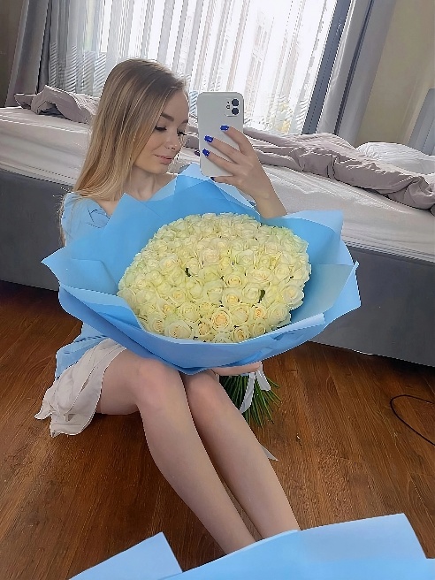 Доброго времени суток, дорогой 🥰



Меня зовут Яна. И я та девушка, встреча с которой для тебя точно станет незабываемой)



А точнее...