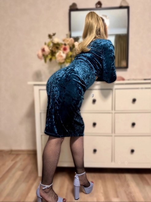 Яркая, обаятельная, нежная, СТРАСТНАЯ...

Обожаю секс. Люблю дарить позитив.Обожаю анальный секс, а от КУНИ обкончаюсь 🫦🫦🫦Приглашаю в го...