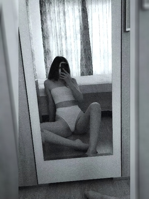 Моя слабость-это секс🤤 Только для истинных ценителей. Кто ценит своего время.Приглашу тебя к себе на незабываемый отдых. Я буду той самой... Моя слабость-это секс🤤 Только для истинных ценителей. Кто ценит своего время.Приглашу тебя к себе на незабываемый отдых. Я буду той самой...