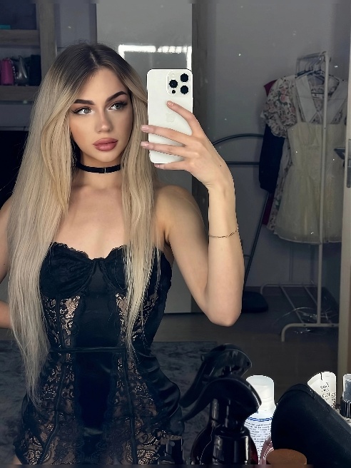 ВПЕРВЫЕ НА САЙТЕ 🌸



МБР ВКЛЮЧЕН В ЧАС💋



Спортивная, молодая малышка безумно ждет встречи с щедрым и приятным мужчиной 🥰

ЕСТЬ WH...