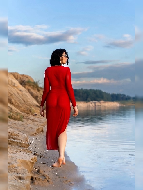 🧚🏻♀

 "Cause we are living in a material world

And I am a material girl..."



Стать любовницей, подругой или самым ярким впечатлени...