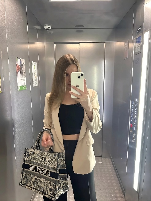Последние дни в Москве🥰
Привет! Я Евгения - ухоженная и сексуальная девушка, готовая сделать нашу встречу незабываемой. Мне 28 лет, в... Последние дни в Москве🥰
Привет! Я Евгения - ухоженная и сексуальная девушка, готовая сделать нашу встречу незабываемой. Мне 28 лет, в...